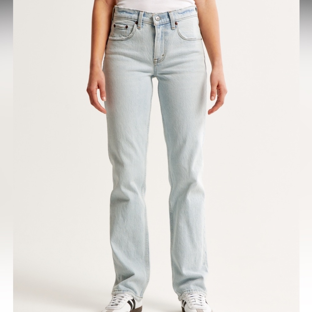 Abercrombie & Fitch Mid Rise 90s Straight Jean